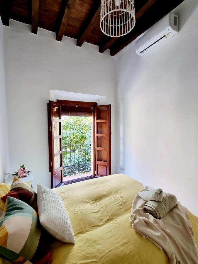 Hostfy Mercado De Triana Sevilla Buitenkant foto